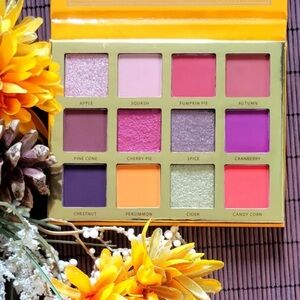 ACE BEAUTE’ Falling For You Eyeshadow Palette